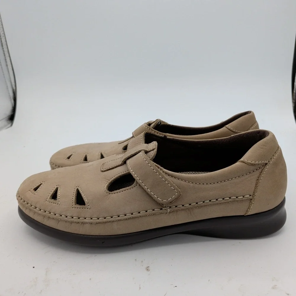 SAS Roamer Women 8 Taupe Leather Comfort Mary Jane Walking Shoes Made in USA